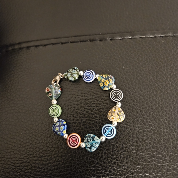 Faux Murano Glass Heart Bracelet - Picture 4 of 5